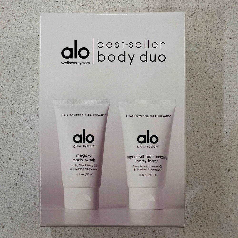 Alo Glow System Best-Seller Body Duo Set